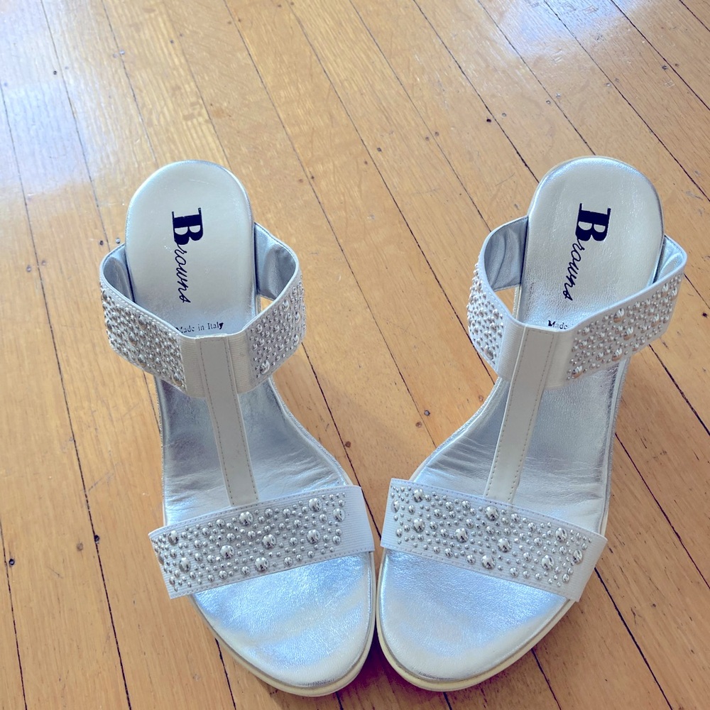 Browns wedge silver & cream sandals never worn outside made in Italy